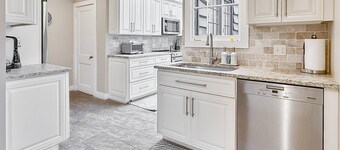 Candlewood Isle Lakefront Retreat: all-season, sleep 8, swim, boat, fish, tennis, lasting memories.