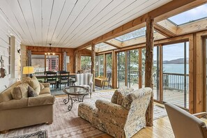 Älytelevisio, kirjoja