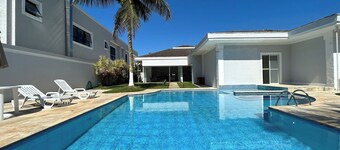 Jd Acapulco Mansion, GuarujĂĄ - 7 suites, swimming pool and soccer field