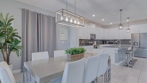 Dining - 6 Bedrooms/ 5 Bathrooms/ Storey Lake (2760 BD) (Kissimmee)