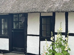 House | Exterior detail