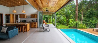 Villa Colibrí – Spacious 3BR Home Matapalo Bliss