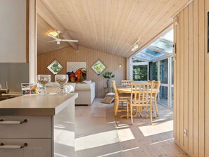 House | Interior - 5 Star Holiday Home in Saeby (Ronde)