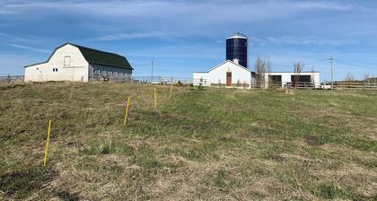 Cozy Ranch Cabin at Historic Farm Two53