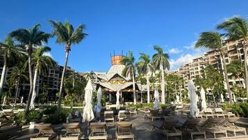 ์ธ๋ถ ์ธ๋ถ ์ฌ์ง