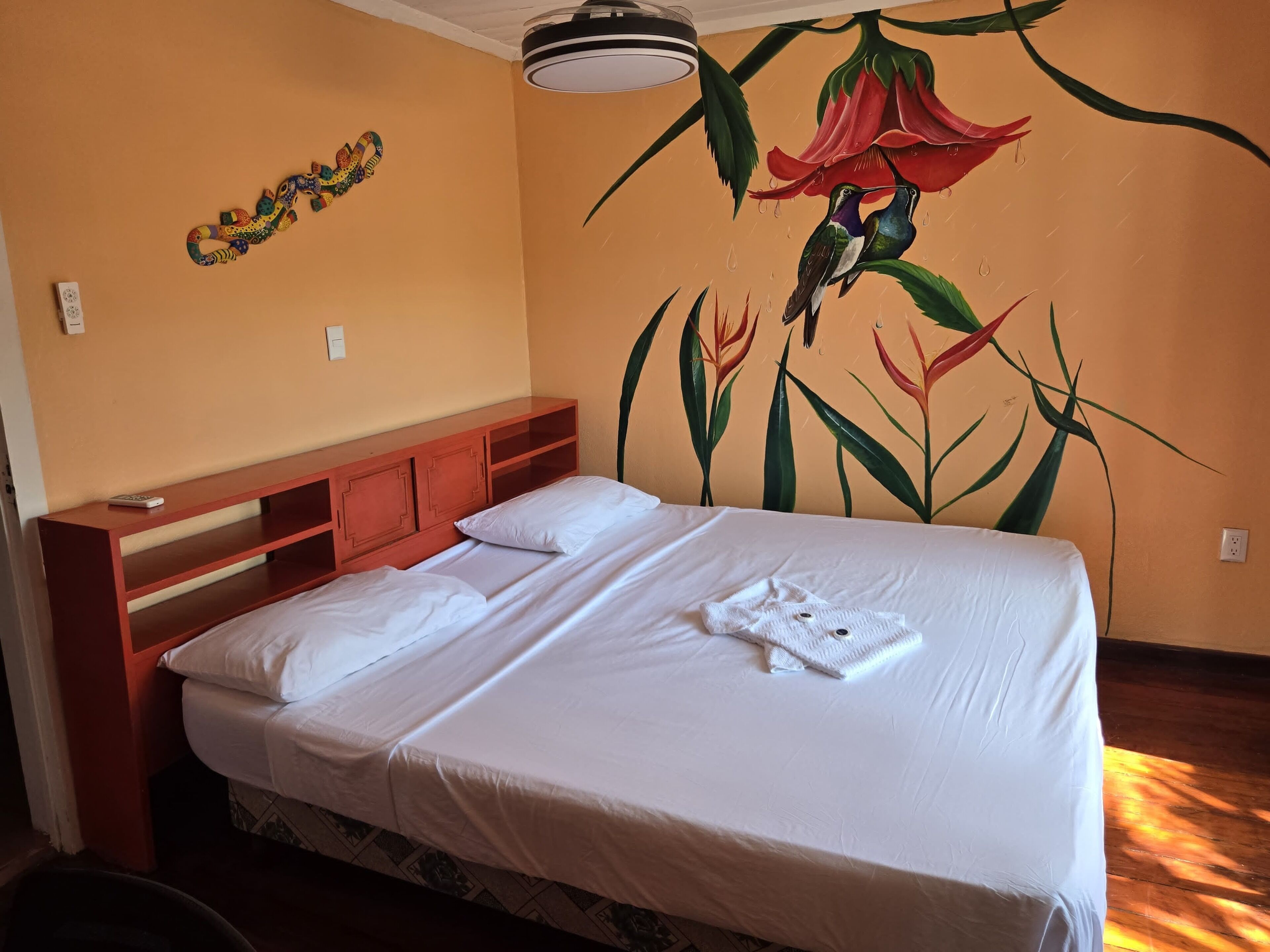 Kamar Double Desain, AC | Wi-Fi gratis dan seprai linen