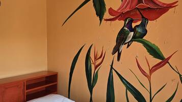 Quarto casal design, ar-condicionado | Wi-Fi de cortesia, roupa de cama