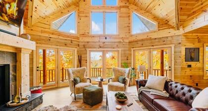 Sleeps 22. Minutes from Nubs Nob & Highlands & golf courses! Spacious & Private