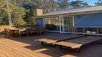 House | Outdoor dining