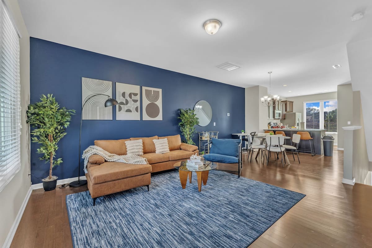 Townhome | Living area