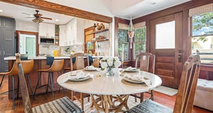2 Side-by-side San Diego Homes w/ Shared Backyard, Firepit & BBQ Casa Craftsman & Casita on Landis by Avantstay