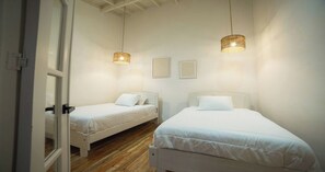 6 chambres, fer et planche Ă repasser, Wi-Fi, draps fournis