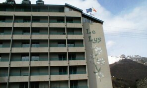 Exterior - Holiday Home in Cauterets Near Cable Car (Cauterets)