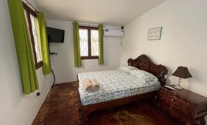 1 bedroom, iron/ironing board, internet, bed sheets