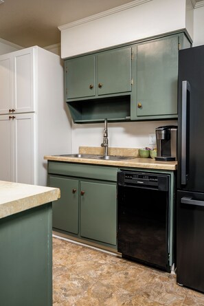 Microwave, oven, stovetop, dishwasher