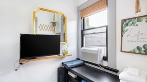 House (1 Bedroom) | Interior