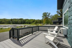 Studiosuite, 1 King-Bett, Kochnische, Seeblick | Außenbereich