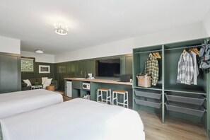 Studio Suite, 2 Katil Ratu (Queen), Kitchenette, Lake View | Dapur kecil peribadi