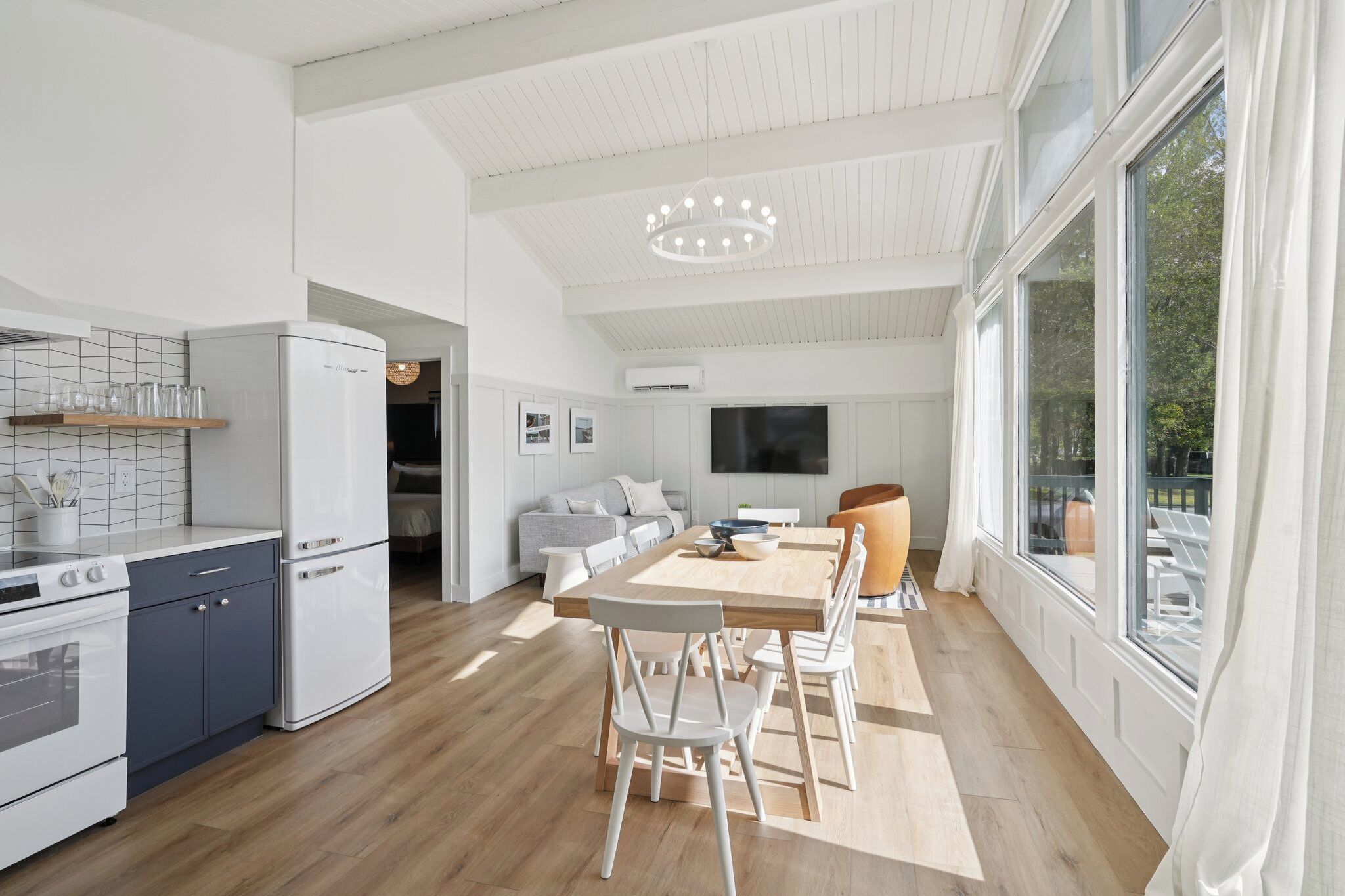 Chalet, 2 Bedrooms, Kitchen, Lake View | Free WiFi