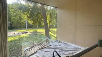 1 habitación, wifi y ropa de cama