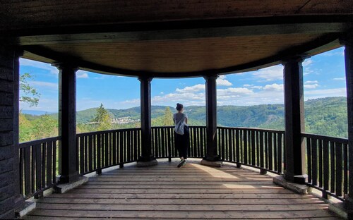 LakeWood - Hidden Mirror Retreat