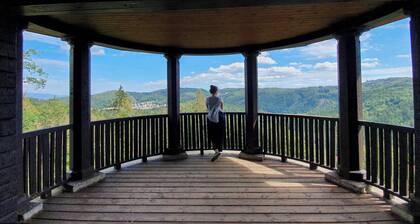 LakeWood - Hidden Mirror Retreat