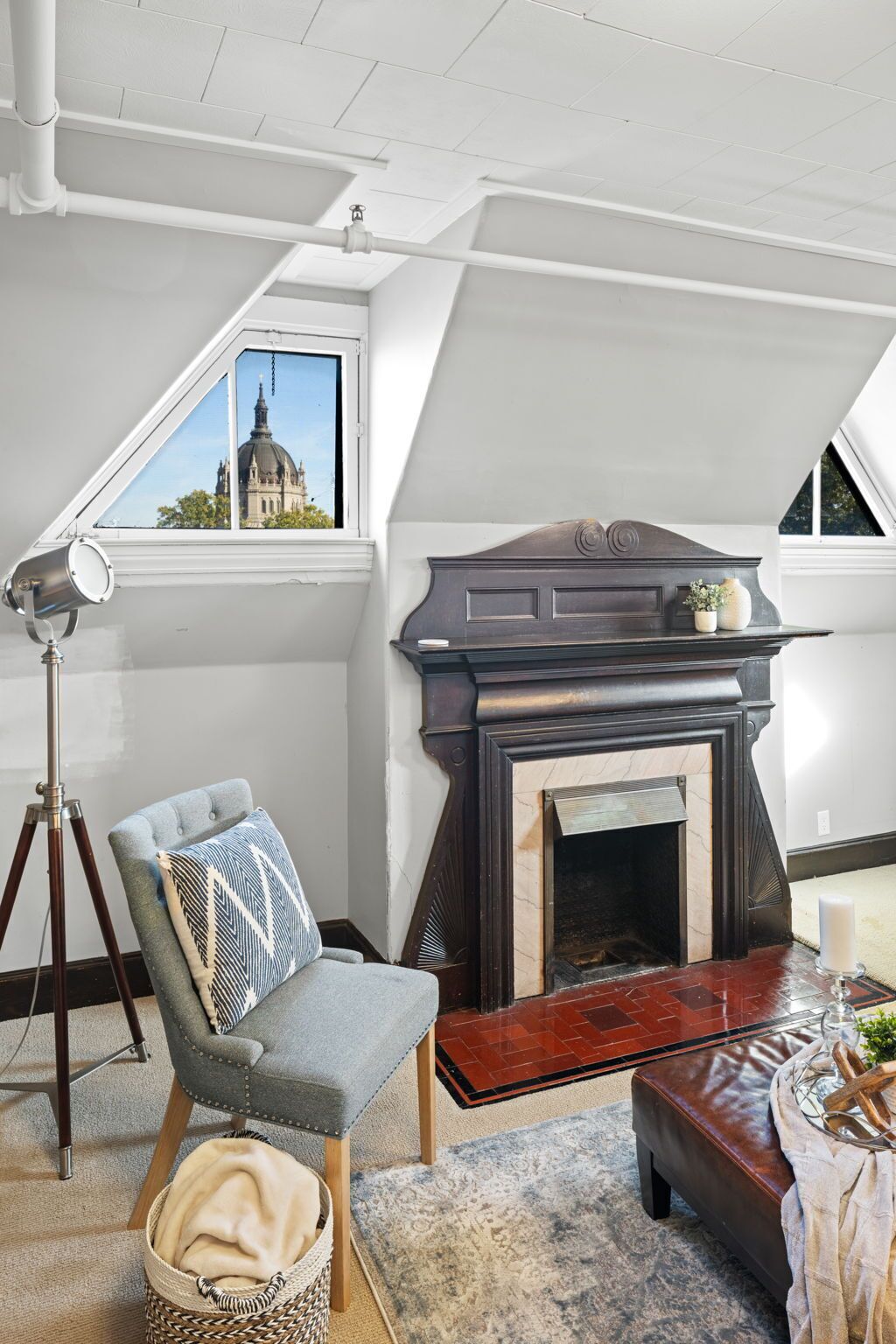 46-inch Smart TV with digital channels