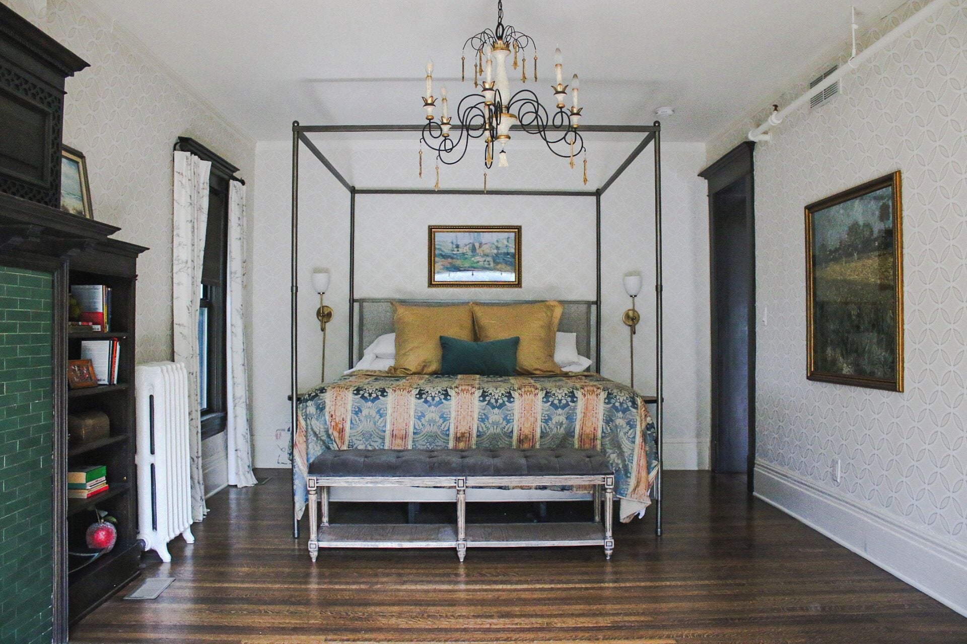 Egyptian cotton sheets, premium bedding, down duvets, laptop workspace