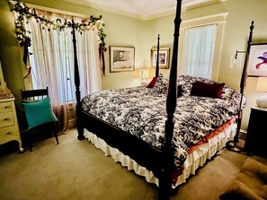 3 chambres, fer et planche à repasser, accès à Internet, literie fournie
