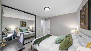3 bedrooms, desk, iron/ironing board, free WiFi