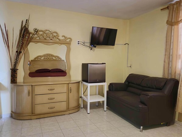 Deluxe Room | Free WiFi