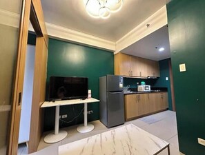 Microwave, stovetop