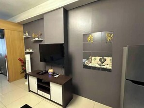 Interior - Kathy’s Crib 32sqm condo at Shell Residences (Pasay City)