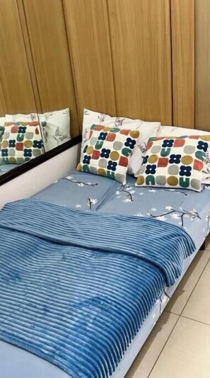 1 habitación, internet y ropa de cama 