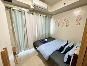 1 bedroom, internet, bed sheets