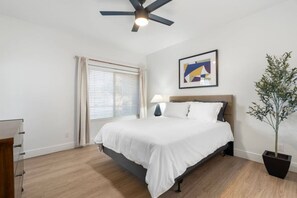 2 sovrum, strykjärn/strykbräda, wi-fi och sängkläder