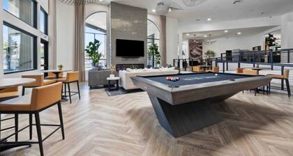 Cozy 2BR w/ 2 Resort Pools-Sleeps 4, Steps to TPC