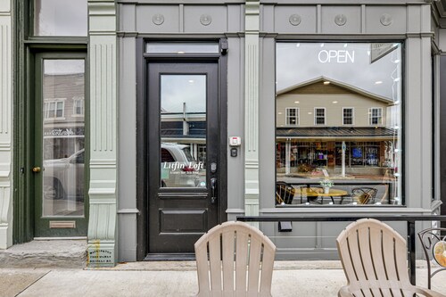Luxurious 'Litfin Loft' On Main Street in Akron