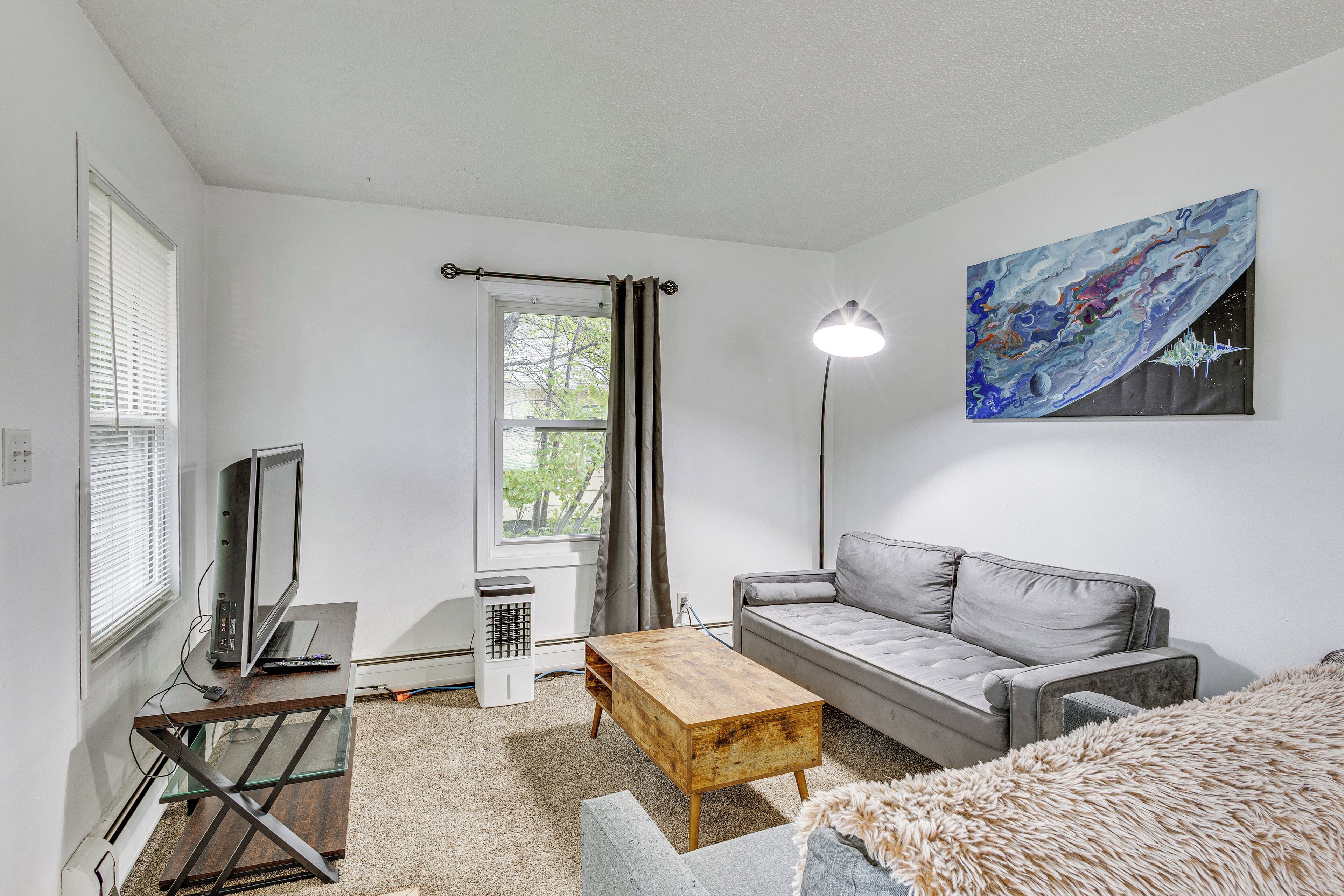 Bismarck Vacation Rental | 3BR | 1BA | 1,000 Sq Ft | 6 Steps to Enter