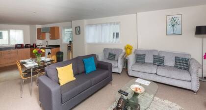 Marina View Apartment