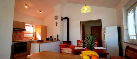 Fridge, microwave, oven, dishwasher