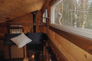 Interior - Mini-maison En Montagne avec Spa, Sauna & Rivière (Sainte-Rose-du-Nord)