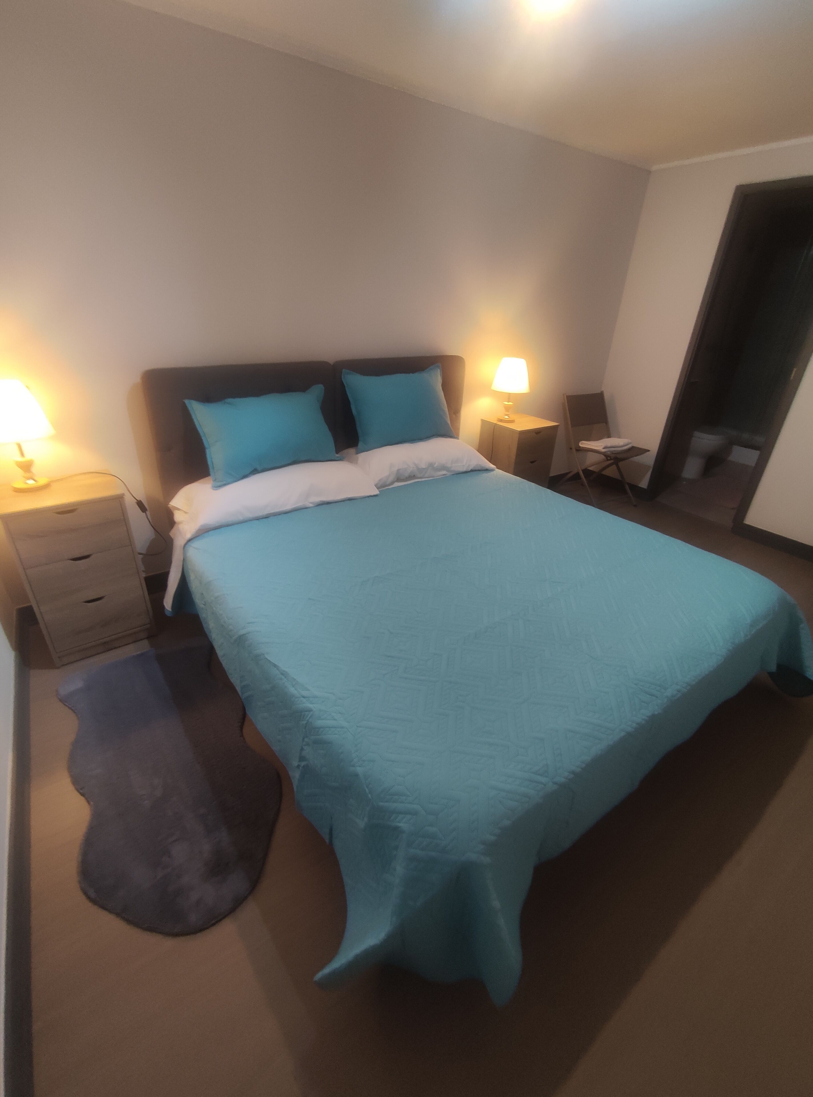 2 soverom, strykejern/-brett, wi-fi og sengetøy