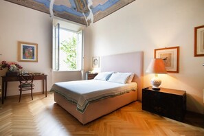 Bügeleisen/Bügelbrett, WLAN, Bettwäsche