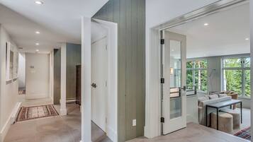 House, Balcony | Living area | Flat-screen TV