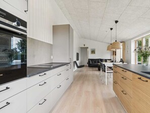 House | Interior - 4 Star Holiday Home in Ronde (Ronde)