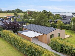 House | Exterior - 4 Star Holiday Home in Ronde (Ronde)