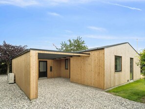 House | Exterior - 4 Star Holiday Home in Ronde (Ronde)