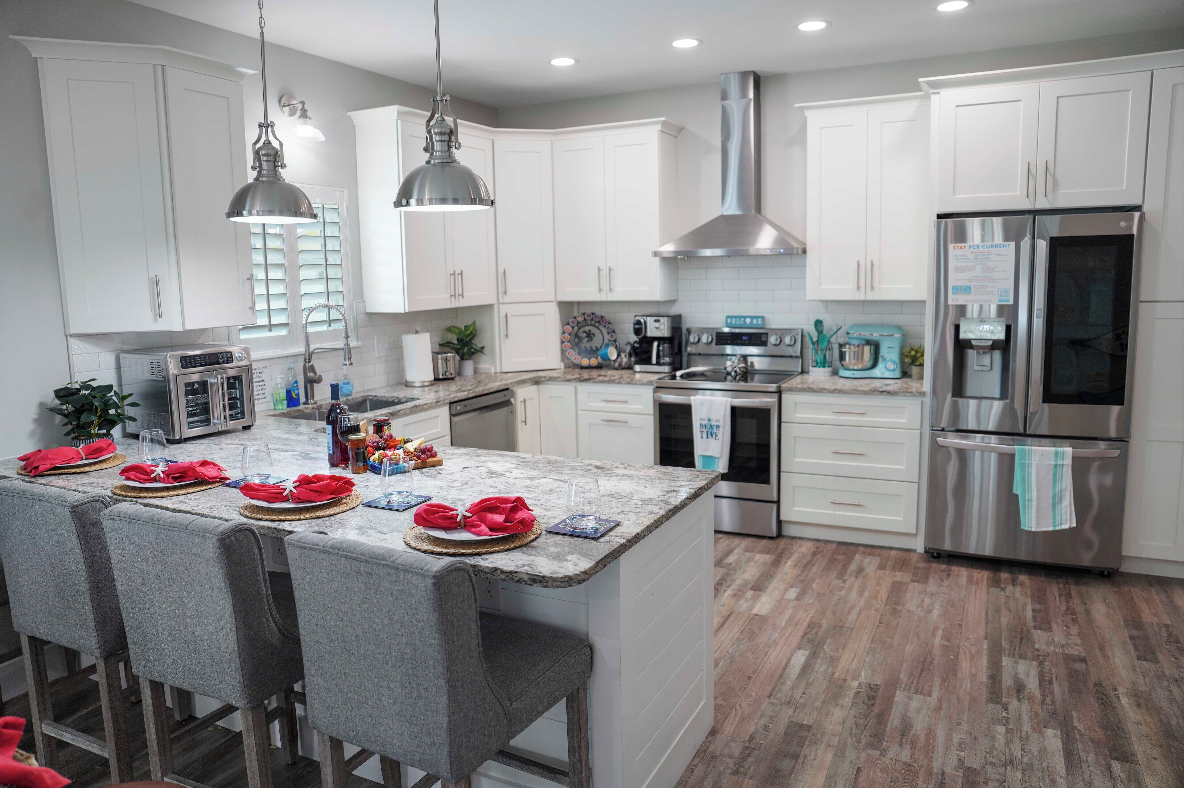 雪櫃、微波爐、焗爐、爐具