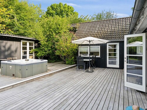 4 Star Holiday Home in Faxe Ladeplads